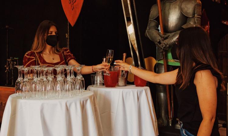 Cenas de filadas y comparsas Dîner-spectacle Défi Médiévale Alfas del Pi Cenas de filadas y comparsas Dîner-spectacle Défi Médiévale Alfas del Pi